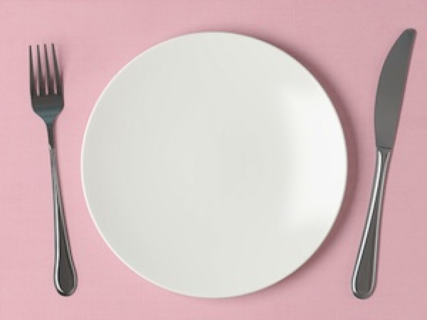 fork-knife-plate-pink.jpg