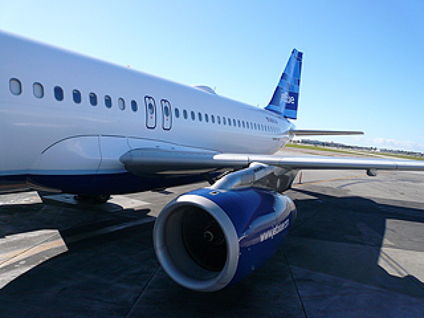 jetblue_a320.jpg