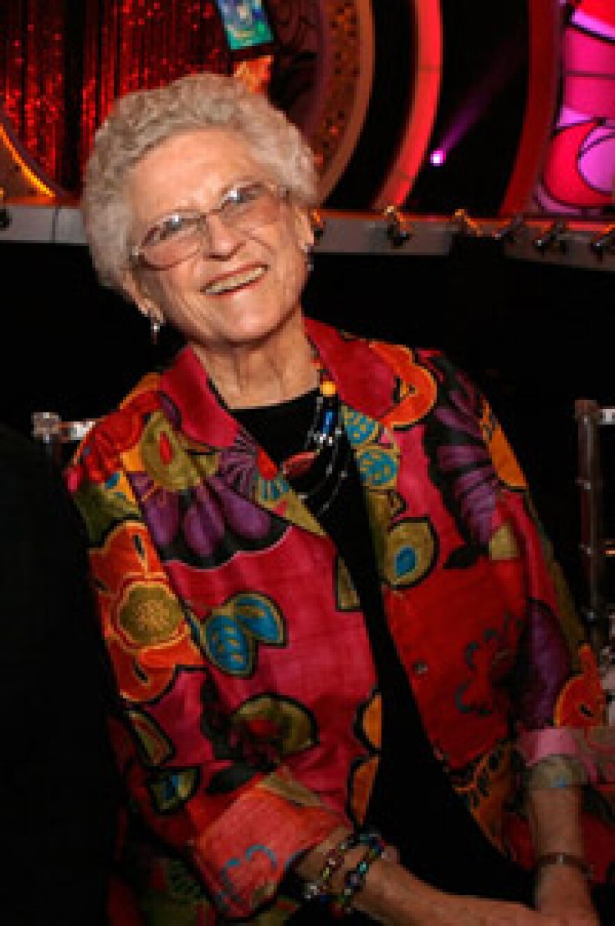 ann_b_davis.jpg