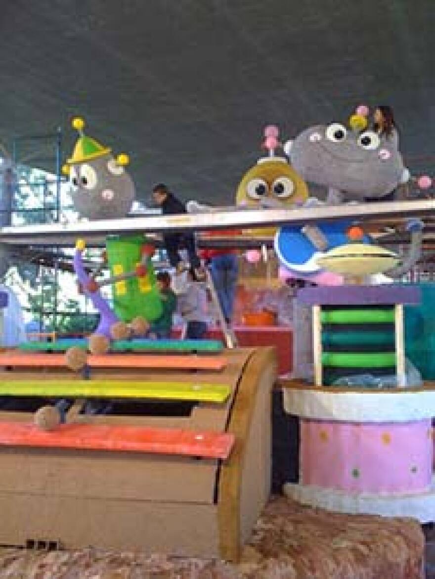 Mechanical Melodies is La Canada-Flintridge's entry in the 120th Tournament of Roses Parade