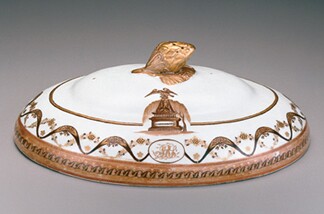 This piece of Chinese porcelain was made for a wealthy Colonial who revered George Washington and was willing to wait two years to get it.
