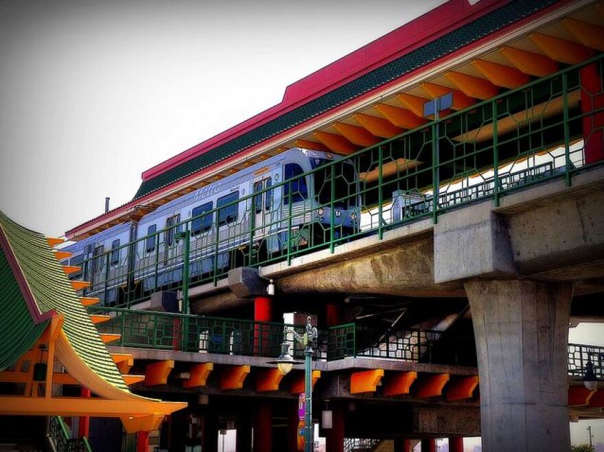 metro-chinatown-stn.jpg