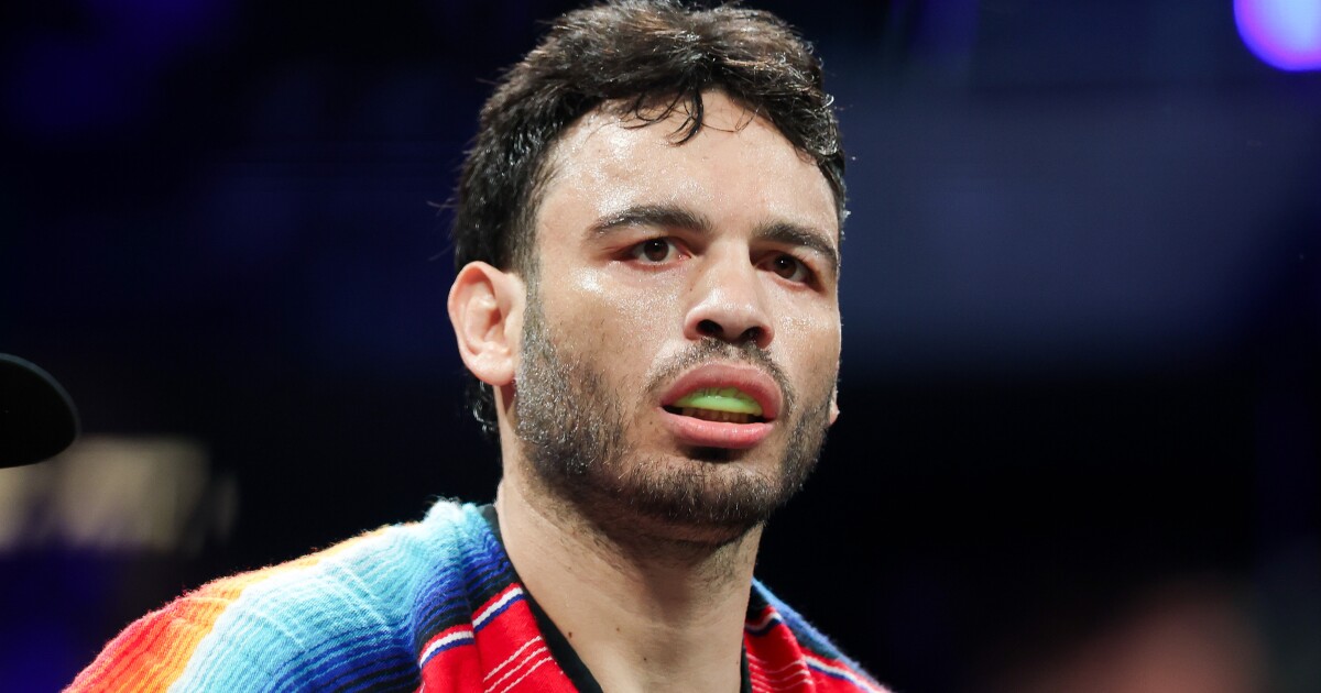 Julio César Chávez Jr. Arrested by ICE in LA: What This Means for the Former Champion’s Future Julio César Chávez Jr. Arrested by ICE in LA: What This Means for the Former Champion’s Future