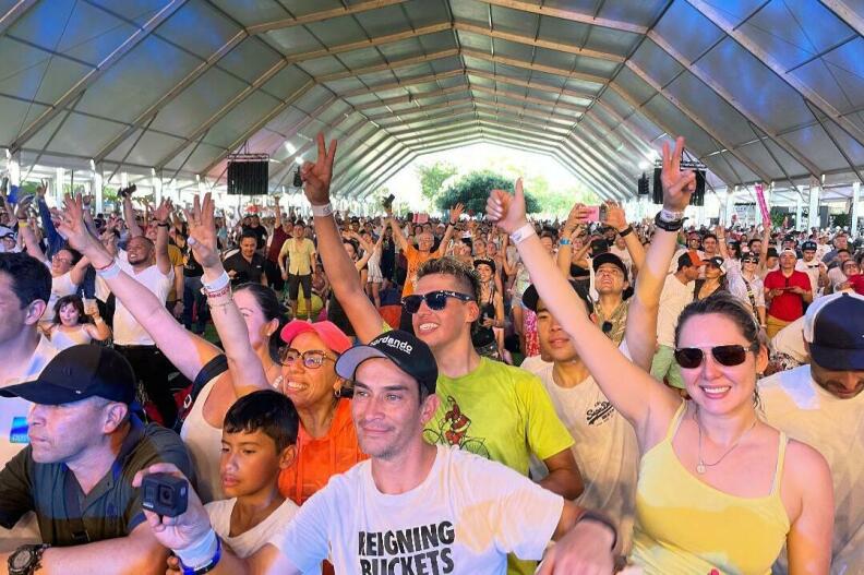 Fans cheer for Urán as he takes the stage at his annual Giro de Rigo cycling event in November.