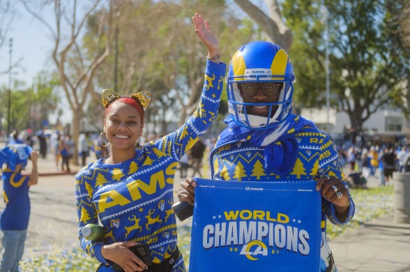 Los Angeles celebrates with parade After Rams Super Bowl Win - ESPN 98.1 FM  - 850 AM WRUF