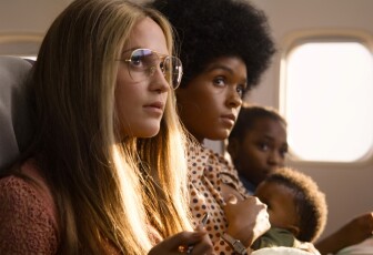 "The Glorias" - Alicia Vikander and Janelle Monae in THE GLORIAS.