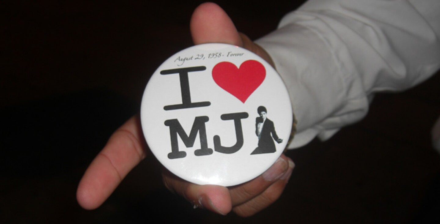 mj_button.jpg