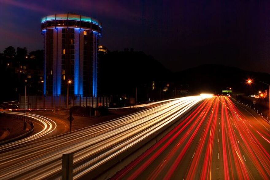 405atnight.jpg