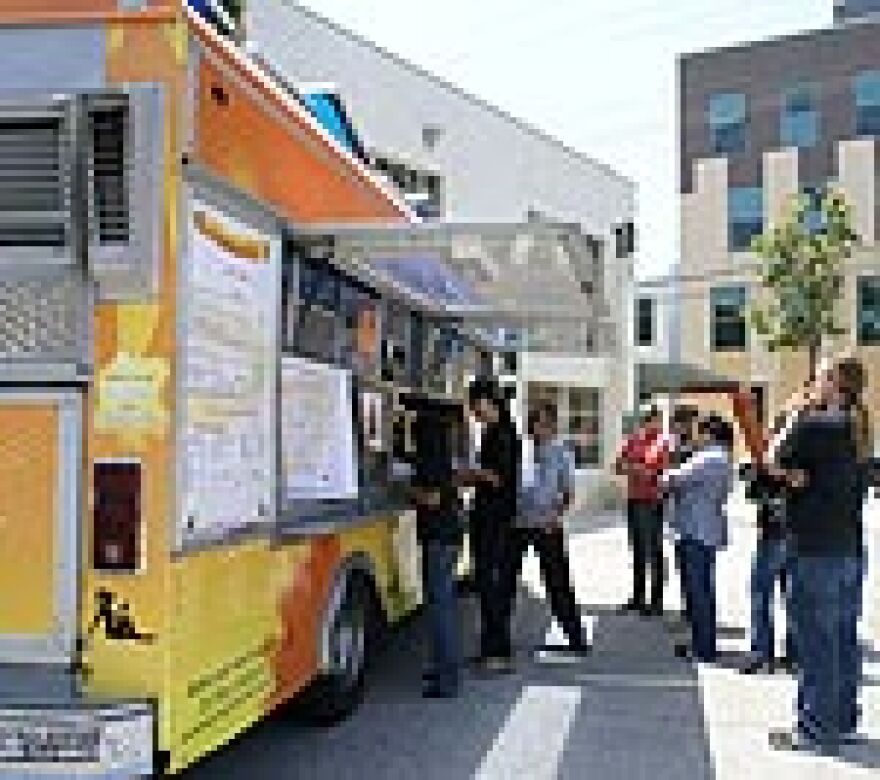 GrilledCheeseTruck-thumb.jpg