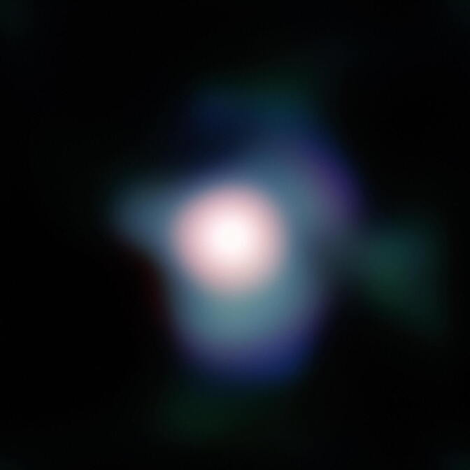 TO GO WITH AFP STORY IN FRENCH -- EMBARGOED UNTIL JULY 29 AT 08H00 GMT --  This original shot taken with the adaptive optique system (NACO) set on the Very Large Telescope (VLT) of the European Southern Observatory (ESO), shows the supergiant star Betelgeuse, in the Orion constellation.  AFP PHOTO / ESO / LESIA / P. Kervella (Photo credit should read P. Kervella/AFP via Getty Images)