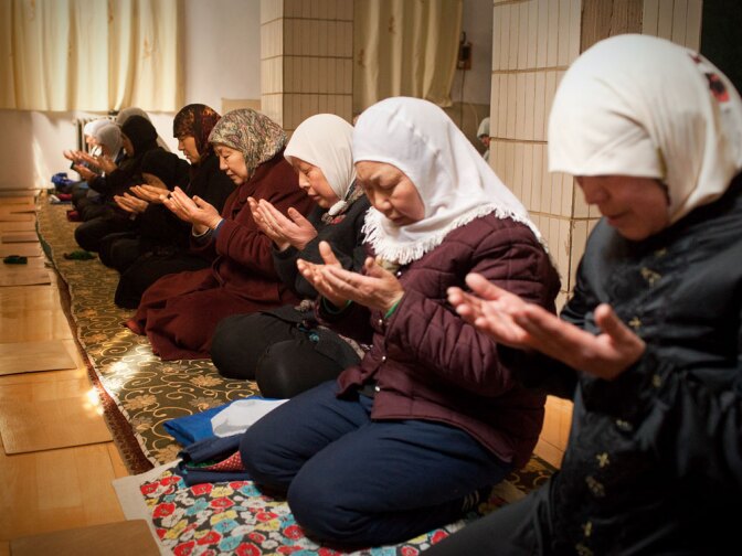 Women pray at a the Wangjia mosque in Kaifeng. There are 16 women's mosques in the city, one-third the number of mosques serving male Muslims.
