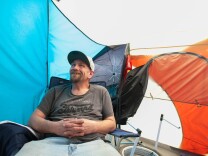 Craig Aslin is originally from Virginia. He is now staying in a tent in Hollywood, Calif. photographed Friday, Mar 16, 2018.