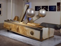 "Bomb Drop." 1967-68/2000. Plexiglas, stainless steel and neon. 48 x 123 x 48 inches.