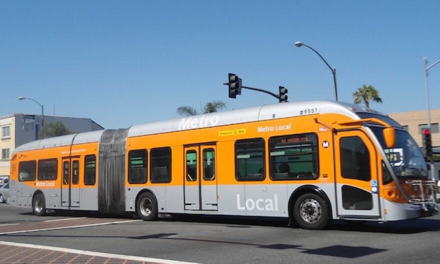 metro-bus-side.jpg