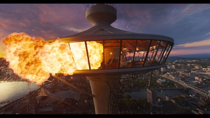 building engulfed in flames