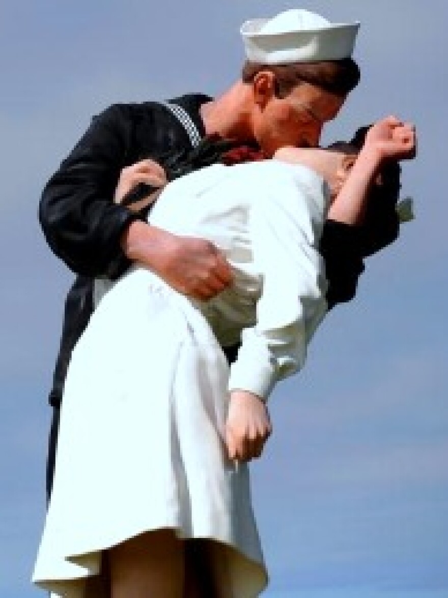 View of a sculpture of made from Alfred Eisenstaedt’s famous picture of a sailor kissing a nurse in Times Square on V-J Day in 1945.