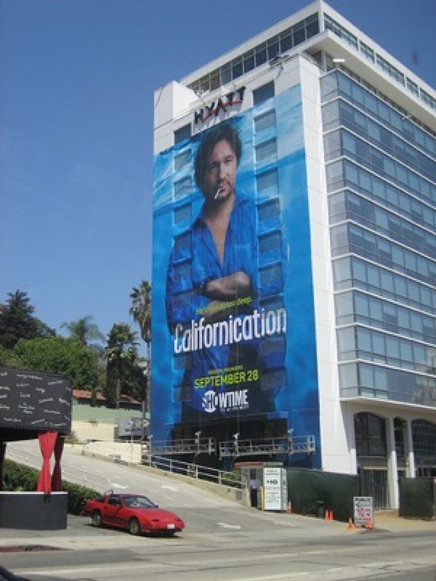 supergraphic_cali.jpg