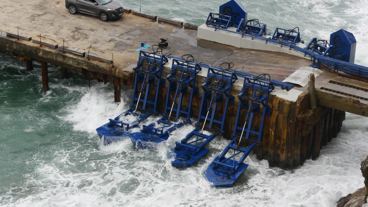 Blue Power: Will Ocean Waves Be California's New Source Of Clean Energy? - Vimarsana News