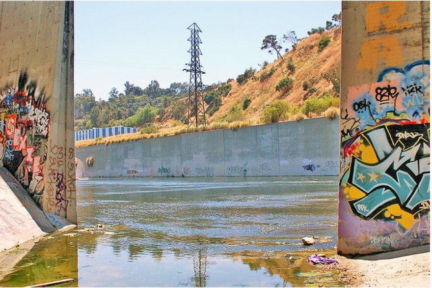 lariver-open.jpg