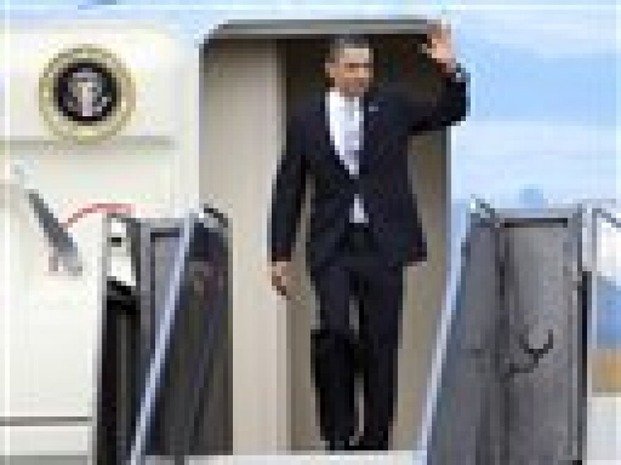 obama-boxer-los-angeles-fundraiser.jpg