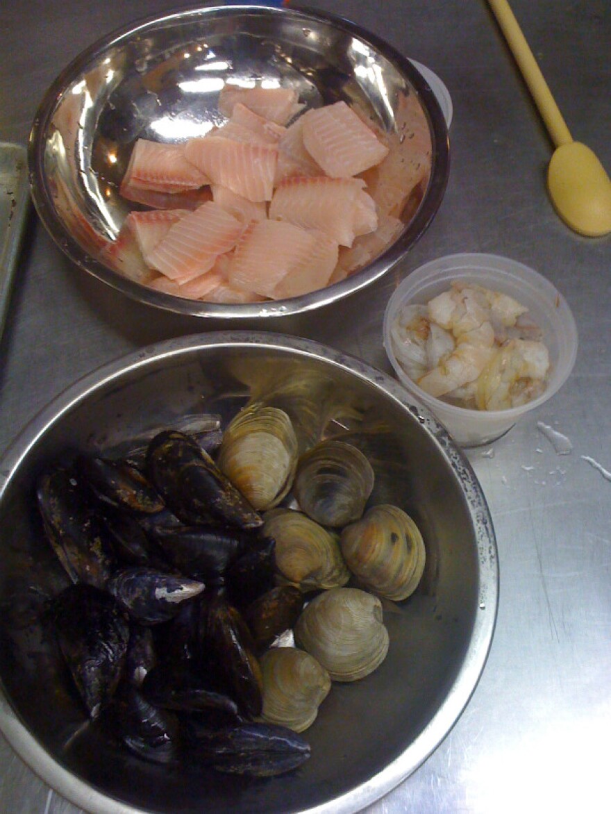 Chef Farid Zadi making bouillabaisse at Ecole de Cuisine 
