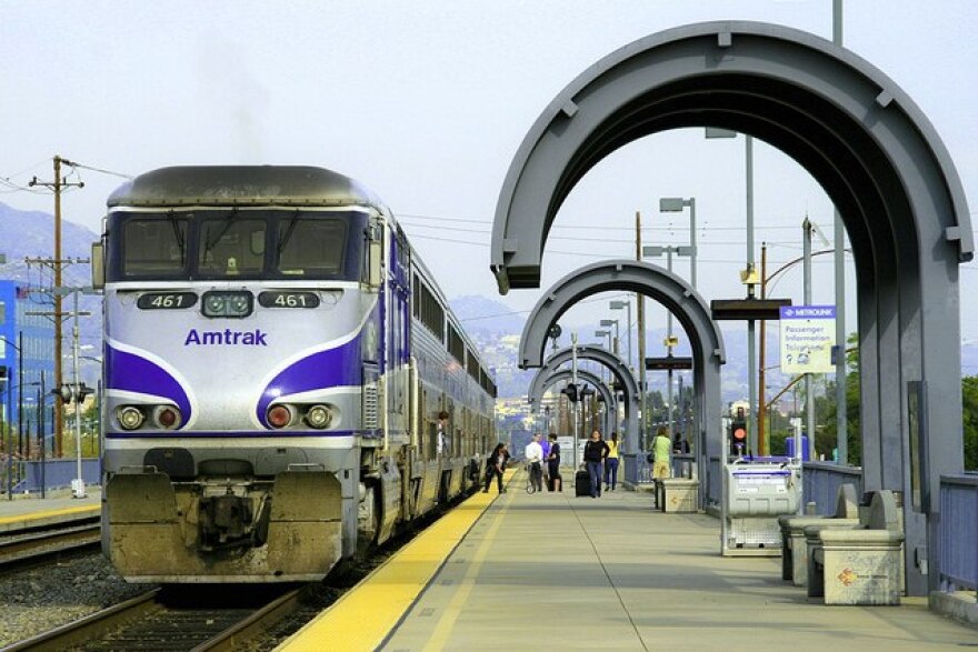 amtrak-train-burbank.jpg
