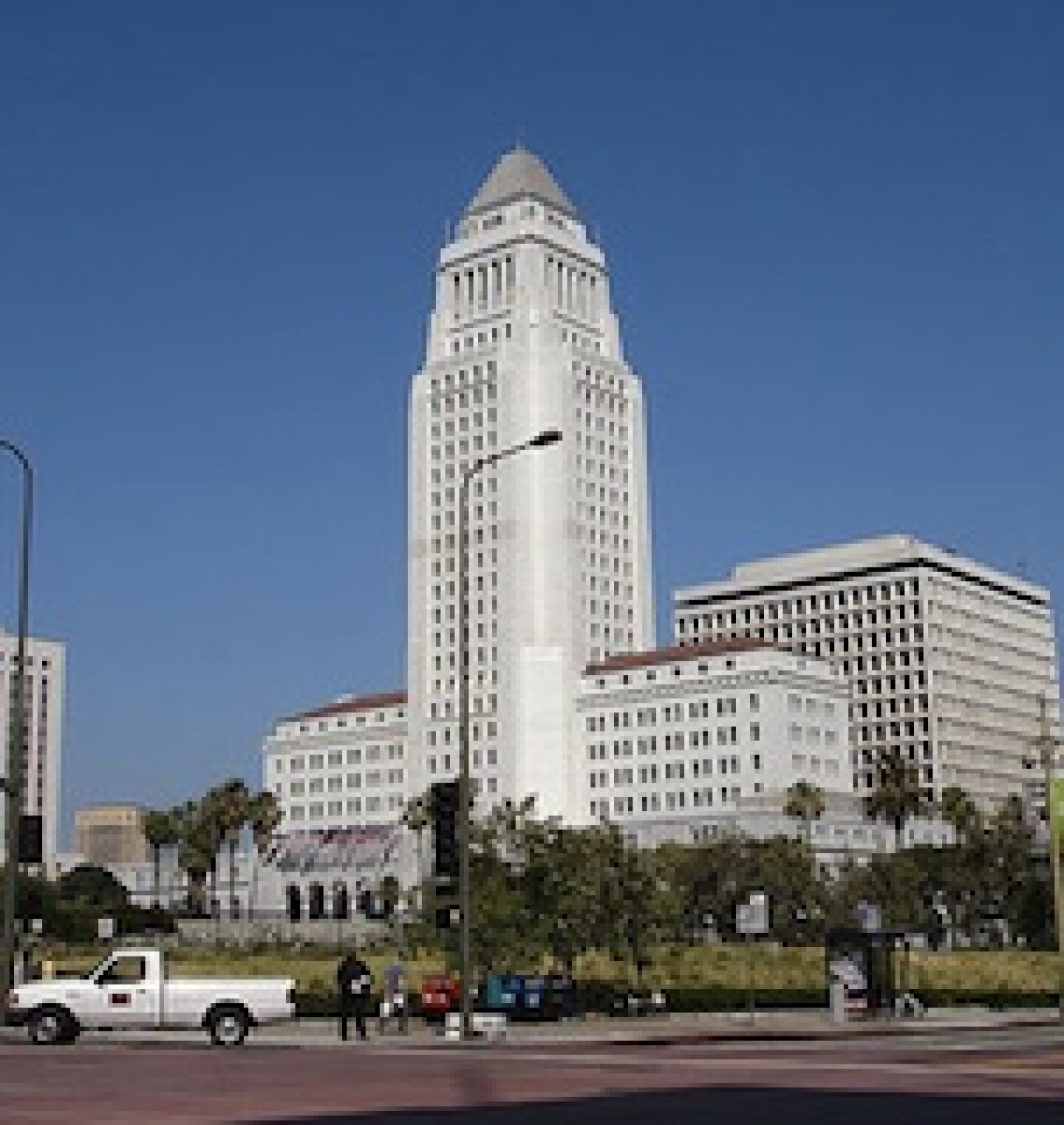 cityhalldrama2.jpg