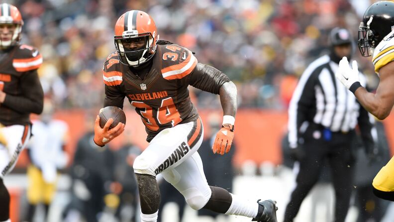 Cleveland Browns running back Isaiah Crowell