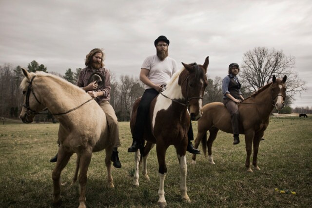 megafaunhorses.jpg