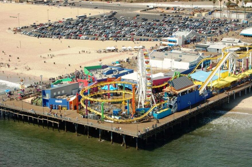Pier_Amusement.jpg