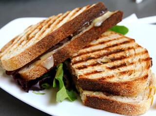 roastbeef_panini.jpg