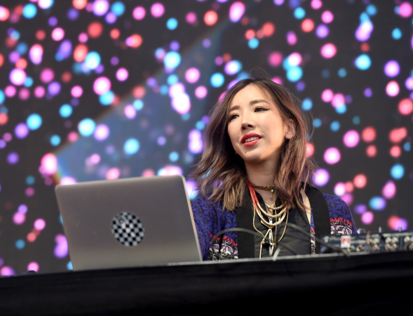 605cd27d69a7c600091a0987-eight.jpg