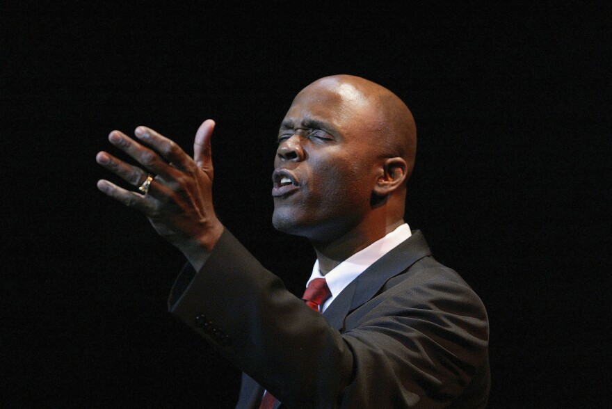 Poet Lynn Manning performs during the dedication of the Kirk Douglas Theater on Sept. 30, 2004 in Culver City, California.