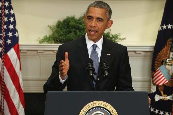 WASHINGTON, DC - JUNE 24:  U.S. President Barack Obama announces changes to the government's hostage policy in the Roosevelt Room at the White House June 24, 2015 in Washington, DC. Families of hostages taken and killed by ISIS and other terrorism groups have described the government's interaction with them as unresponsive and uncaring Obama said that would change but did said the policy of refusing to pay ransom would remain.  (Photo by Chip Somodevilla/Getty Images)