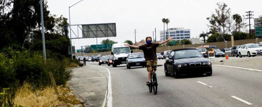 5-freeway_bicycle_ride.jpg