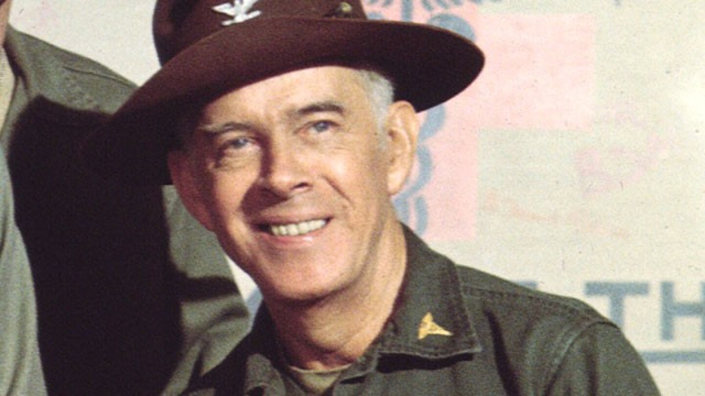 harry-morgan-MASH.jpg