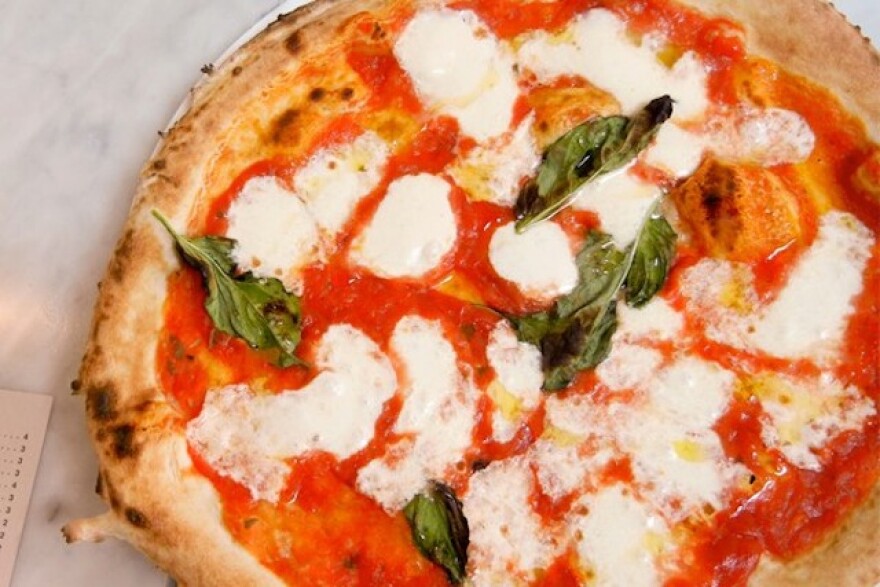 michaels-pizzeria-Facebook.jpg