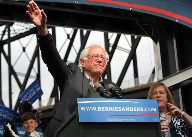 LOUISVILLE, KY - MAY 3: Democratic presidential candidate Bernie Sanders waves to the crowd after arriving at a campaign rally at the Big Four Lawn park May 3, 2016 in Louisville, Kentucky. Sanders is preparing for Kentucky's May 17th primary.    (Photo by John Sommers II/Getty Images)