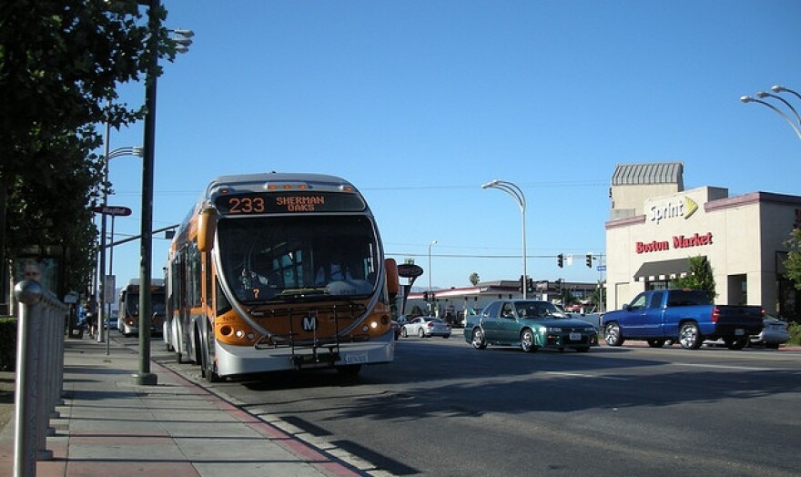 metro761-vannuysblvd.jpg
