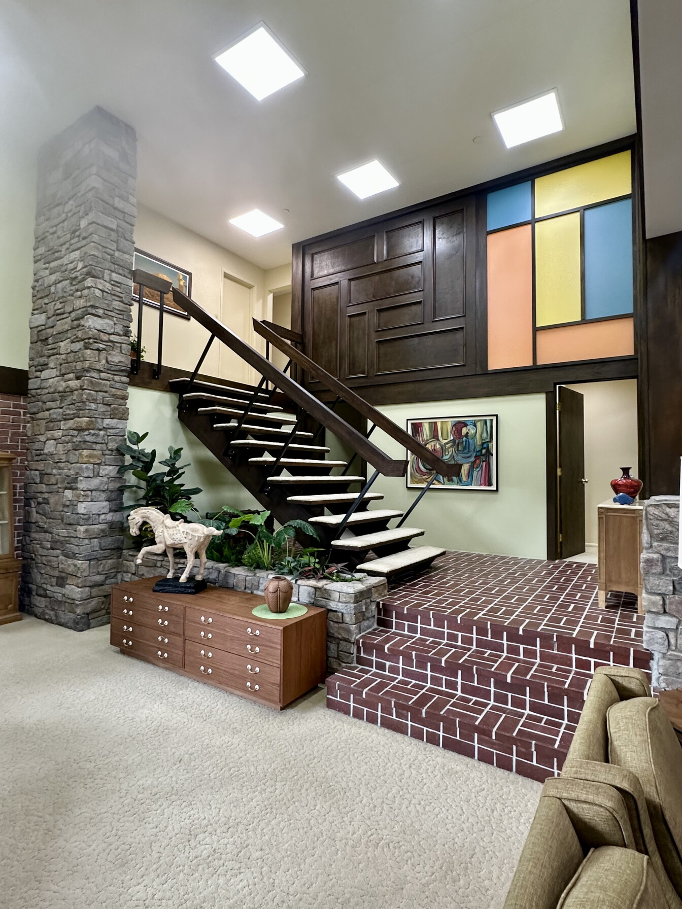 She bought the Brady Bunch House — and helped make it an official LA ...