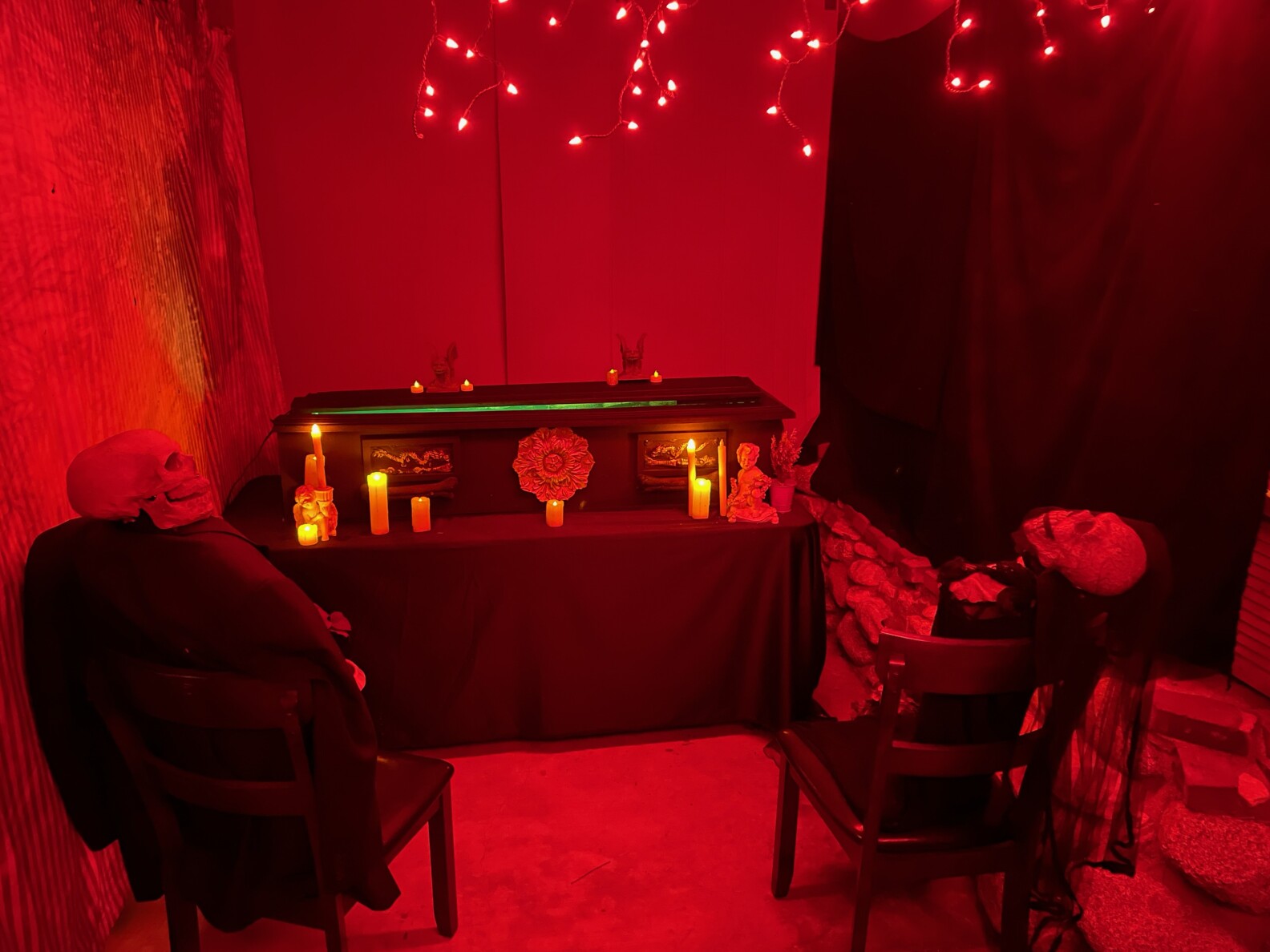 The 10 000 Sq Ft Haunted House Extravaganza At Your Neighbor s Front the-10-000-sq-ft-haunted-house-extravaganza-at-your-neighbor-s-front