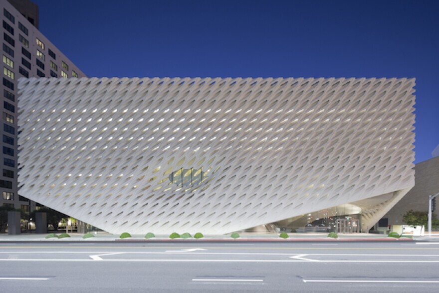 The_Broad_photo_Iwan_Baan.jpg