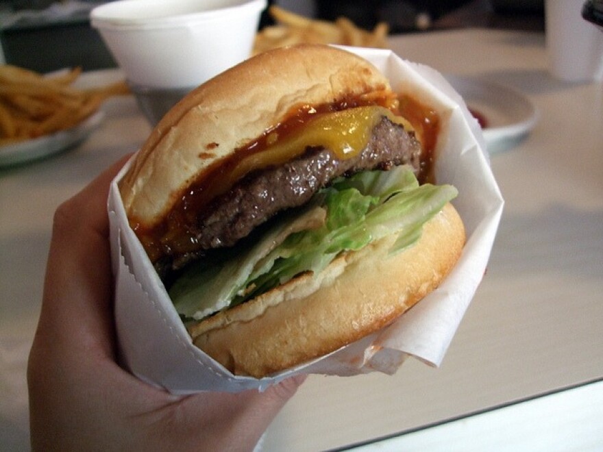 apple-pan-steakburger.jpg