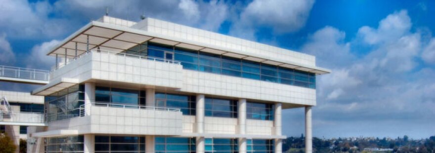 Brush fire near Getty Museum 90 percent contained LAist