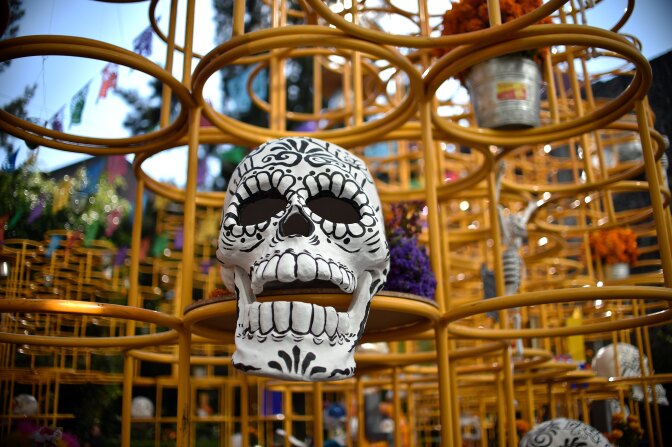 A cardboard skull at the exhibition and contest of altars organized by the Historic Centre Foundation in the framework of the Day of the Dead, in Mexico City on November 1, 2016.