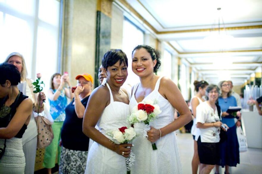 gay_marriage_wedding_ny.jpg