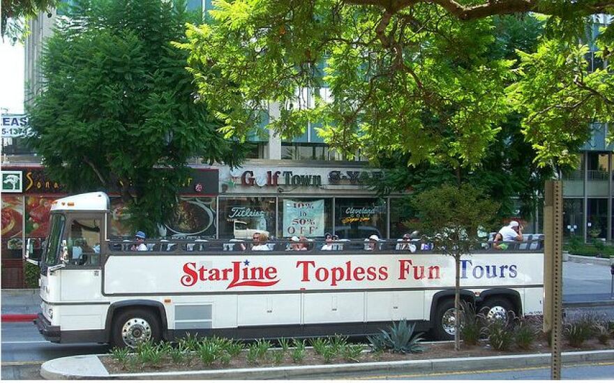 starine_tour_bus.jpg