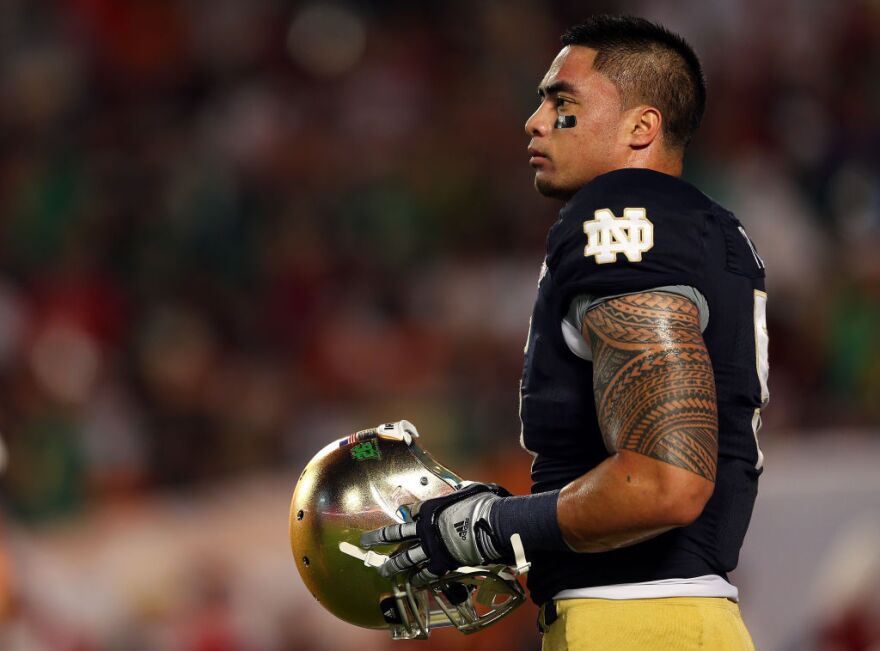 Manti Te'o #5 of the Notre Dame Fighting Irish warms up prior to playing against the Alabama Crimson Tide in the 2013 Discover BCS National Championship game at Sun Life Stadium on January 7, 2013 in Miami Gardens, Florida. 