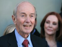 Anchor Stan Chambers attends the KTLA-CW recieving a star on the Hollywood Walk of Fame on January 24, 2007 in Los Angeles, California.