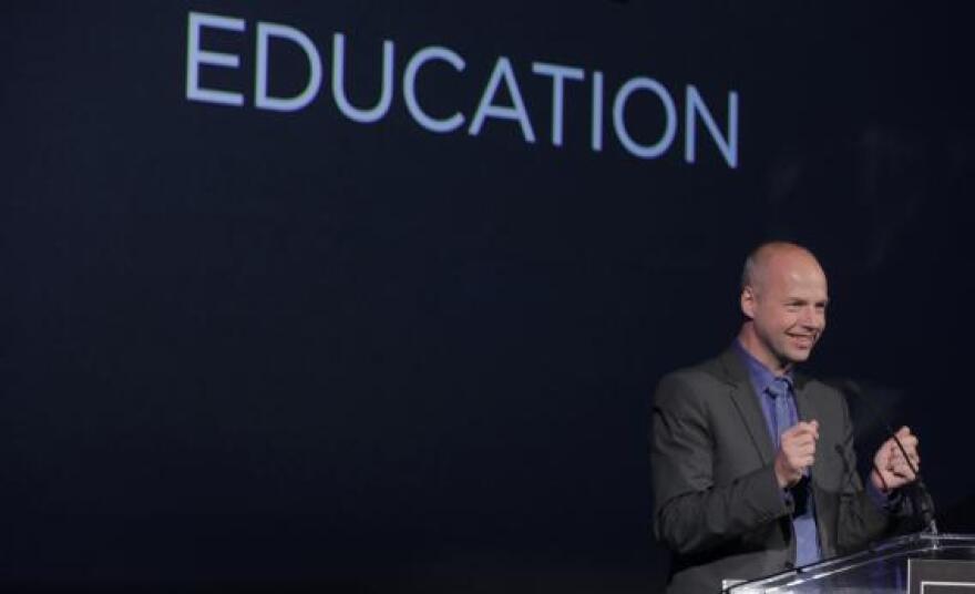 Udacity founder Sebastian Thrun speaks after receiving Smithsonian Magazine's ingenuity award for education last fall. 
 